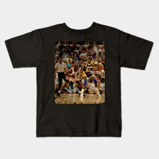 Michael Jordan vs Magic Johnson, 1990 Kids T-Shirt